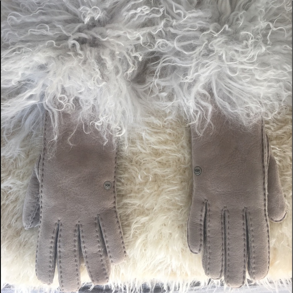 UGG Mongolian Fur Gloves